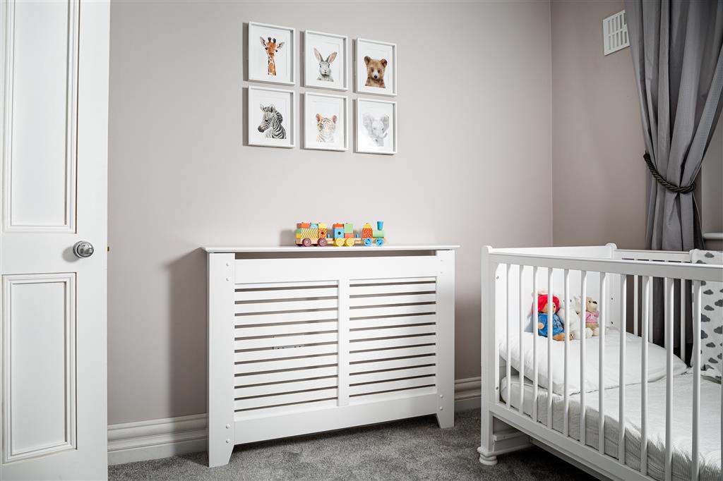 Rhode Island White Radiator Cover Large